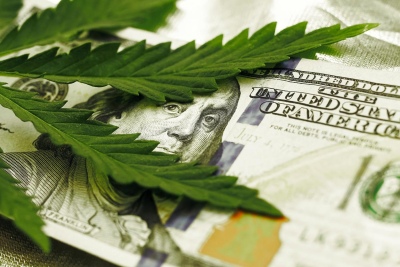 Investir dans le cannabis avec Plus500